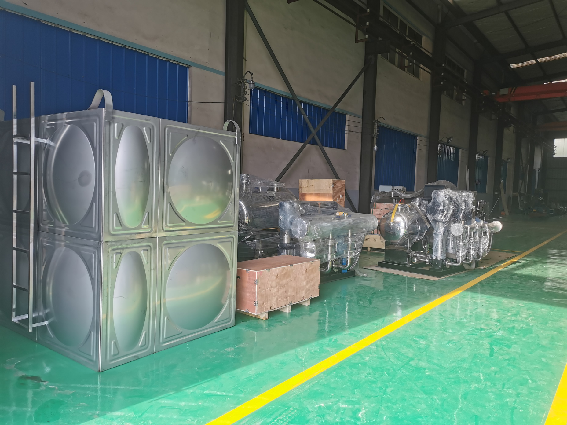 304不銹鋼方形水箱+變頻恒